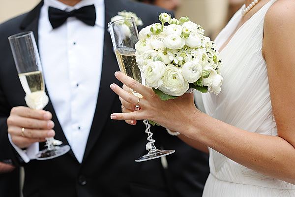 Пользователей возмутили требования невесты к гостям свадьбы